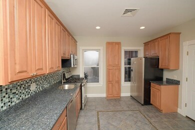 34-36 Howe St unit 2, Dorchester, MA 02125 - photo 7