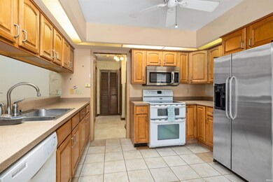 271 N Mcclellan St unit 105, Auburn, IN 46706 - photo 7