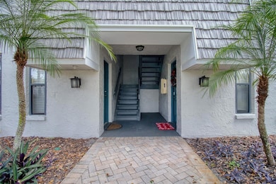 702 Lyndhurst St unit 821, Dunedin, FL 34698 - photo 2