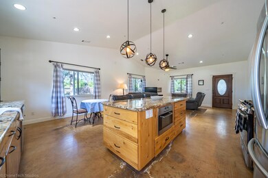 20125 Freeman Way-15