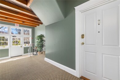 8 Annandale Rd unit 2, Newport, RI 02840 - photo 4