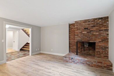 904 Depot Rd, Boxborough, MA 01719 - photo 5