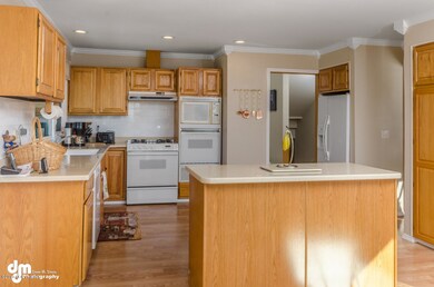 Bright Kitchen!