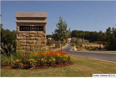 Great community with so many amenities:walking tra