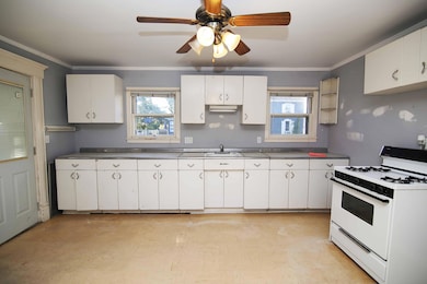 409 Portage Ave unit 1, Three Rivers, MI 49093 - photo 4