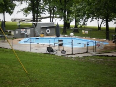 232 Sleepy Hollow Dr unit 16, Kimberling City, MO 65686 - photo 4