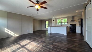 201 Primrose Ln, Russell Springs, KY 42642 - photo 6