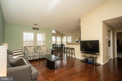 2408 Autumn Harvest Ct unit 303, Odenton, MD 21113 - photo 2