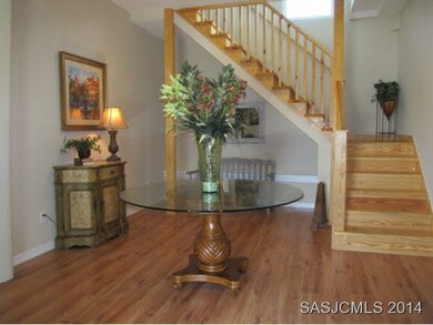 1st Floor Foyer