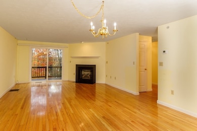 16 Caspian Way, Fitchburg, MA 01420 - photo 5