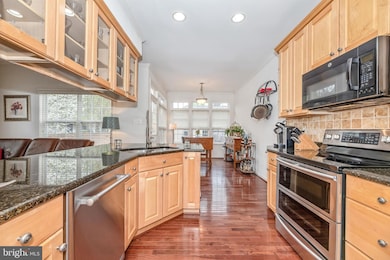 3037 Arbor Square Dr, Frederick, MD 21701 - photo 2