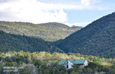 896 W 300 S, Parowan, UT 84761 - photo 2