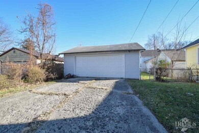 803 N Mulberry St, Muncie, IN 47305 - photo 4