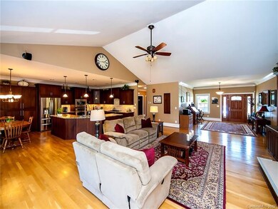 Open floorplan with a large entryway, family room,