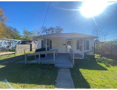 528 W Florence St, Denison, TX 75020 - photo 2