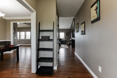 Entry to Dining & Living