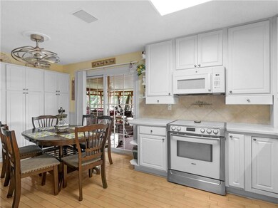 917 Curry Cir SE, Conyers, GA 30094 - photo 6