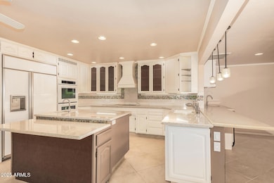 2145 E Ellis Dr, Tempe, AZ 85282 - photo 2