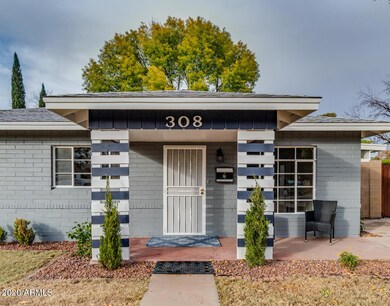 308 W 9th Pl-4