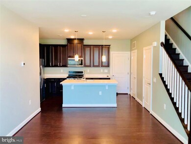 13338 Arrowbrook Centre Dr, Herndon, VA 20171 - photo 7