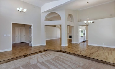 19219 N 88th Ave-large-005-37-Living Roo