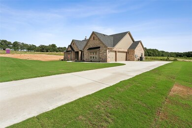 1000 Parker Meadows Dr, Weatherford, TX 76088 - photo 2