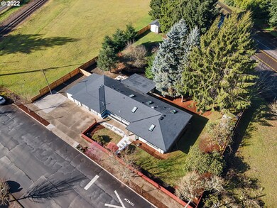 1612 Poplar St, Forest Grove, OR 97116 - photo 2