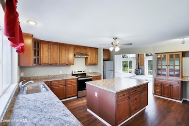 Right Kitchen