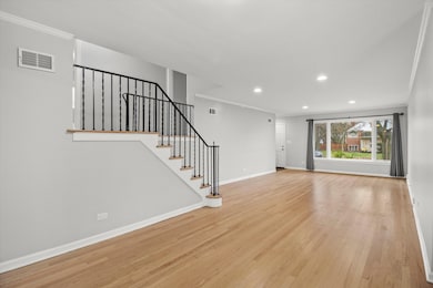 unlisted-address, Wilmette, IL 60091 - photo 2