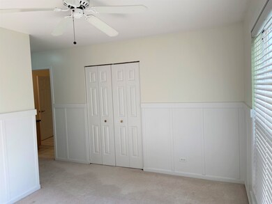 138 Pembroke Cir unit 8BS, Lake Bluff, IL 60044 - photo 7