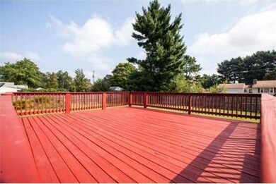 37 Jerilis Dr, Springfield, MA 01119 - photo 5