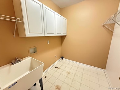 9032 Solitude Ln, Belleville, MI 48111 - photo 7