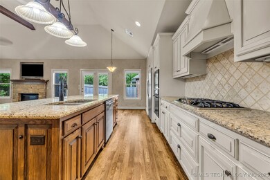 1009 W Urbana St, Broken Arrow, OK 74012 - photo 6