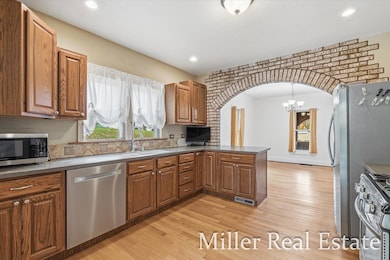 303 E Colfax St, Hastings, MI 49058 - photo 6