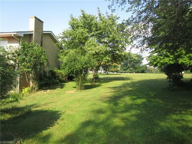 15197 Strader Rd, East Liverpool, OH 43920 - photo 5