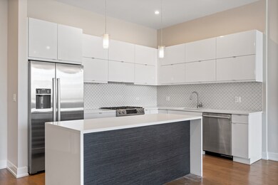 unlisted-address, Chicago, IL 60622 - photo 4