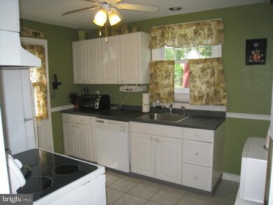 2650 Kirk Ave, Broomall, PA 19008 - photo 7