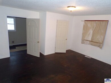 227 N 23rd St, Terre Haute, IN 47807 - photo 4