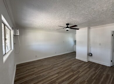 923 Knight St unit A2, Houston, TX 77022 - photo 7