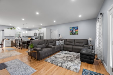 85 Waterhouse Rd, Buzzards Bay, MA 02532 - photo 4