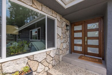 4911 Medina Rd, Woodland Hills, CA 91364 - photo 2