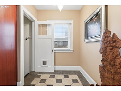 8420 N Smith St, Portland, OR 97203 - photo 6