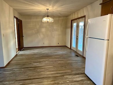 927 Erie St, Alva, OK 73717 - photo 6