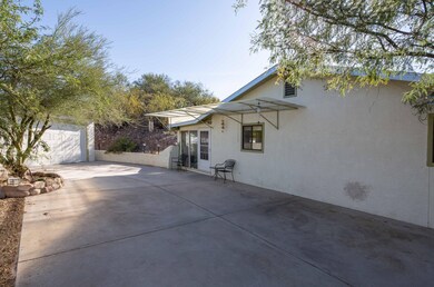 Side & Garage