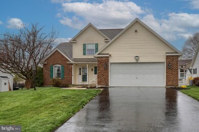 739 E Spruce St, Palmyra, PA 17078 - photo 4