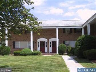 39 Garden View Terrace unit 11, East Windsor, NJ 08520 - photo 2