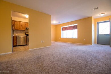 15 Interlaken Ct unit 7, Freehold, NJ 07728 - photo 4