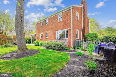 9203 Summit Rd, Silver Spring, MD 20910 - photo 2