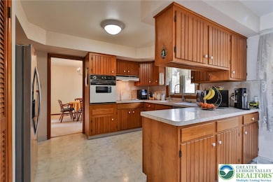 7933 Trails End, Fogelsville, PA 18051 - photo 4