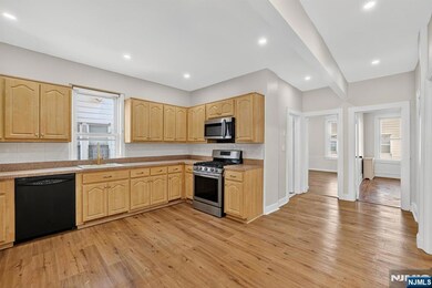 115 Paine Ave unit 2, Irvington, NJ 07111 - photo 5